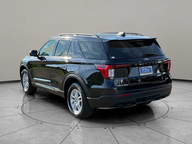 Certified 2025 Ford Explorer Active AWD/4WD image 9