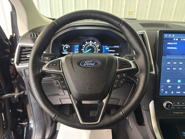 Certified 2024 Ford Edge SEL w/ Convenience Package AWD/4WD image 3
