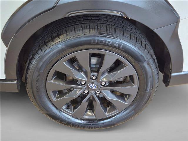 Used 2024 Subaru Outback Onyx Edition AWD/4WD image 24