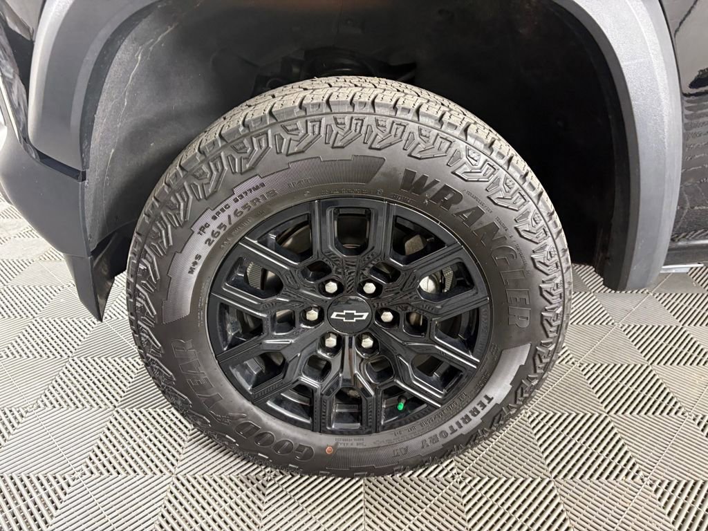 Used 2024 Chevrolet Colorado Trail Boss image 10
