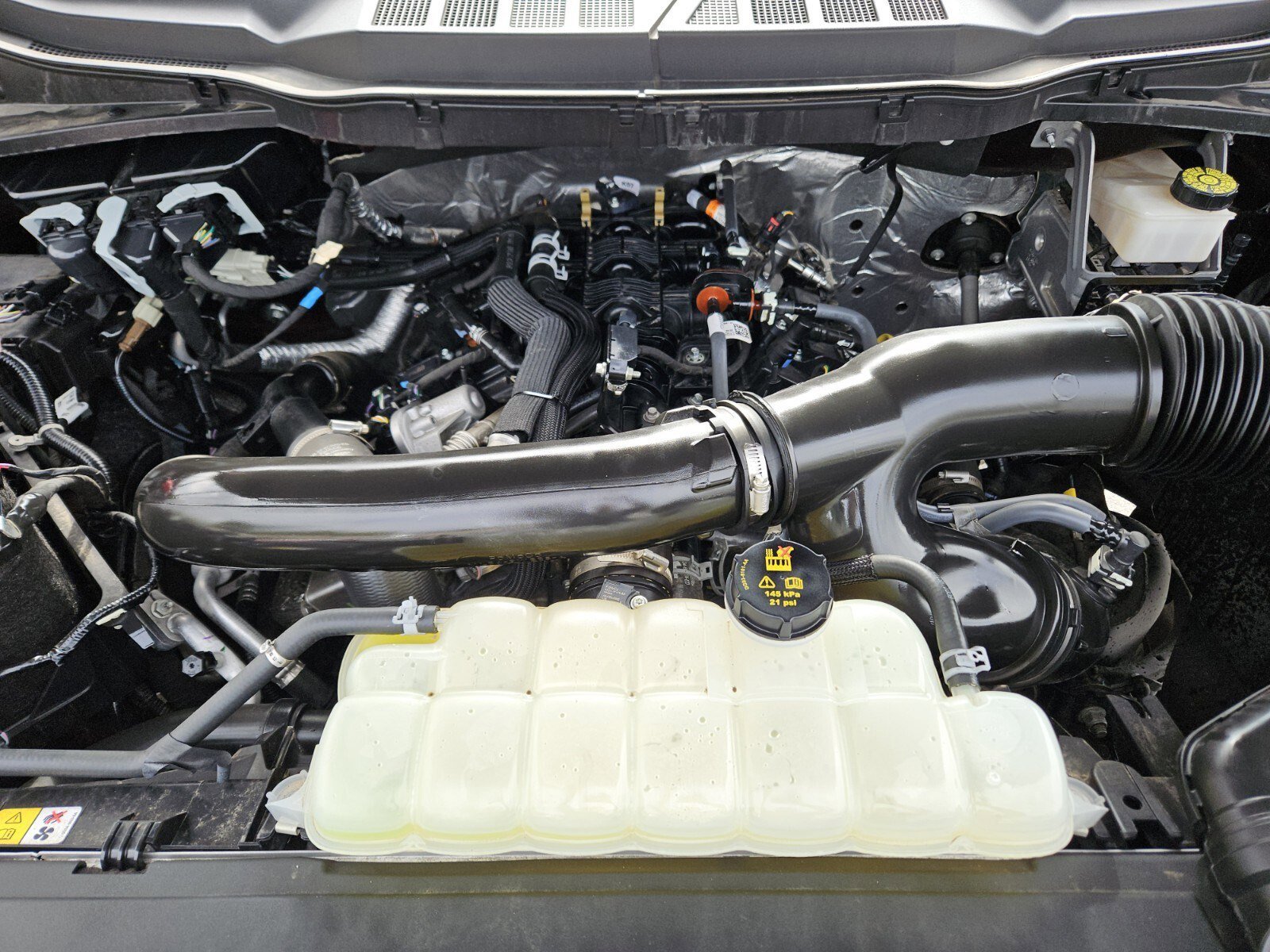 Certified 2024 Ford F150 Lariat w/ Bed Utility Package image 33