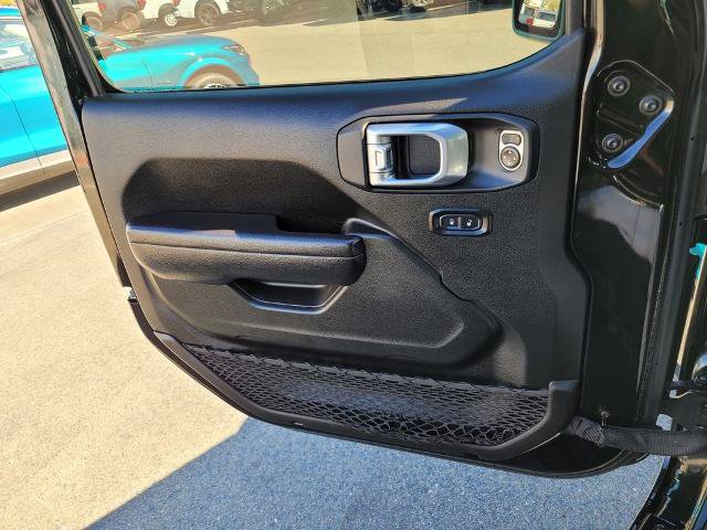 Used 2023 Jeep Gladiator Sport AWD/4WD image 27