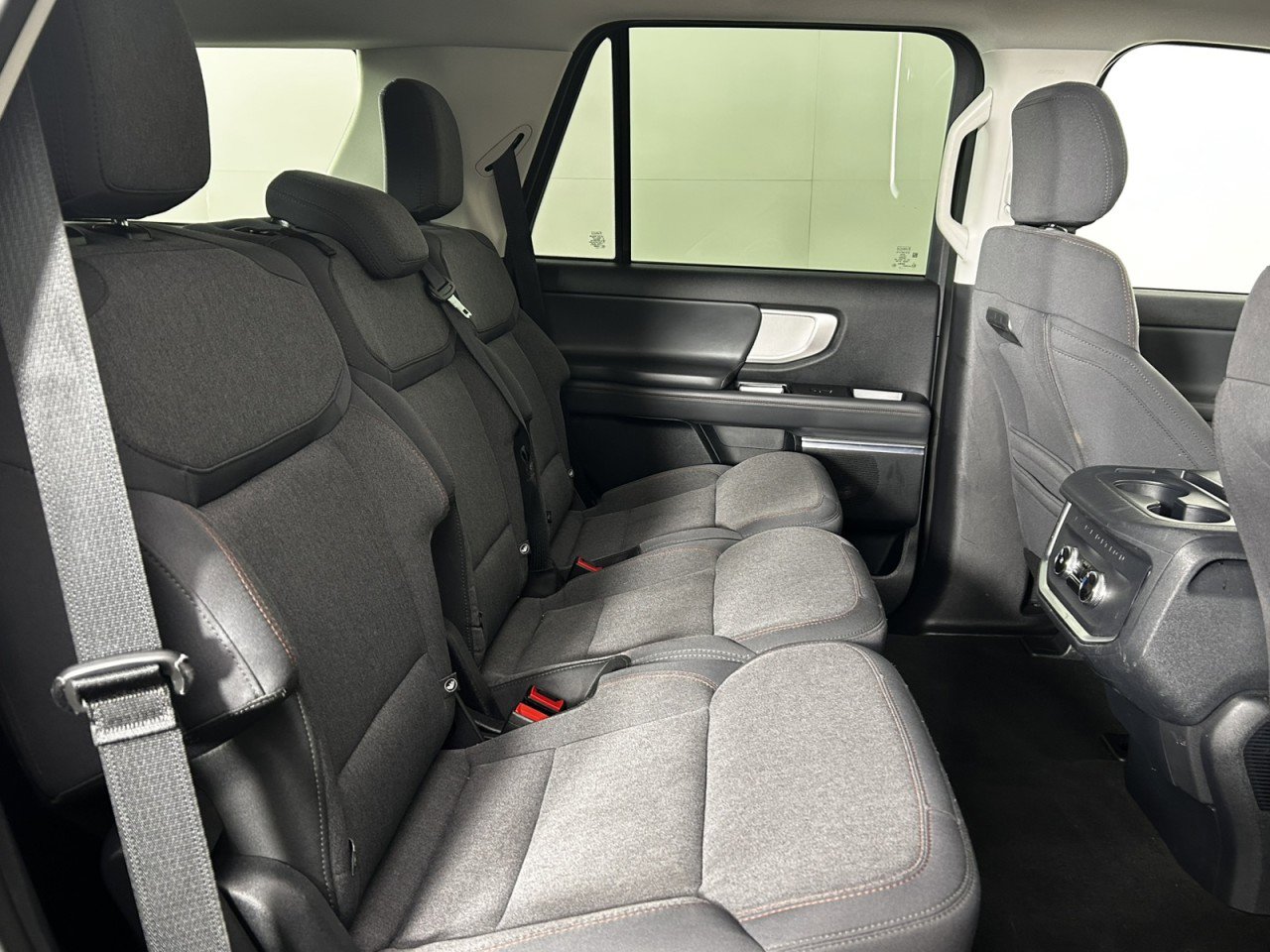 Certified 2025 Ford Expedition Active AWD/4WD image 13