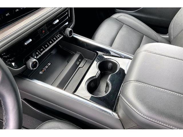 Used 2025 Chevrolet Tahoe LT image 18