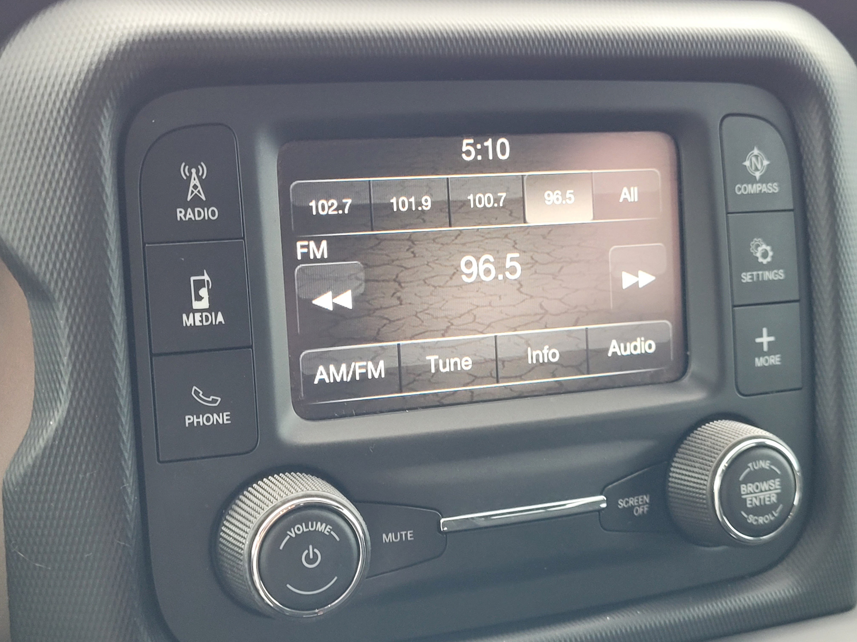 Used 2019 Jeep Wrangler Sport AWD/4WD image 19