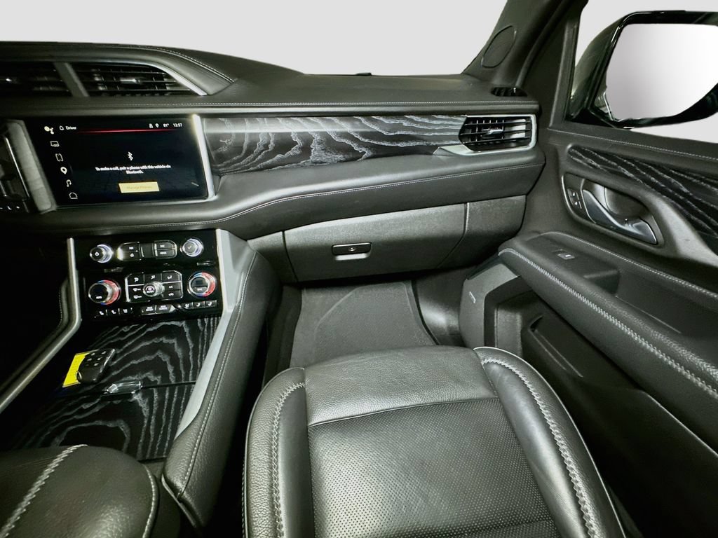 Used 2023 GMC Yukon Denali AWD/4WD image 32
