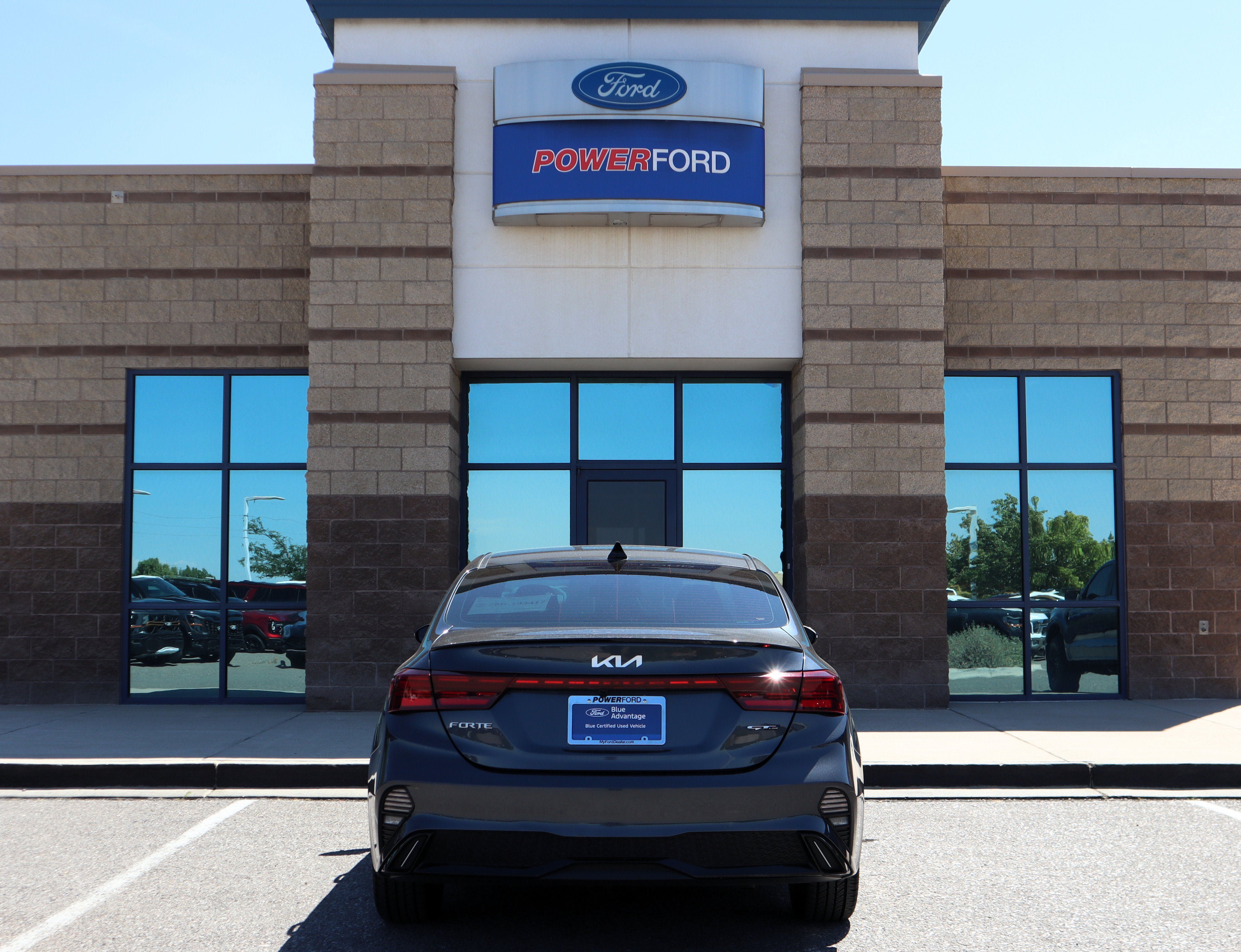 Used 2023 Kia Forte GT-Line FWD image 7