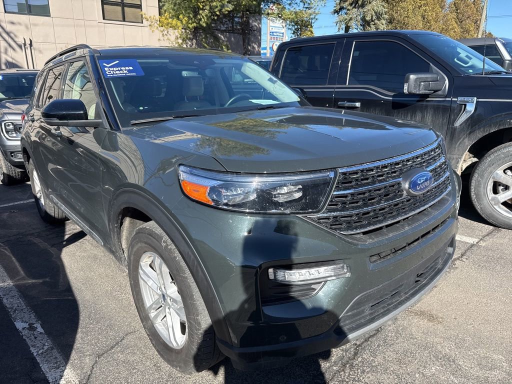 Certified 2023 Ford Explorer XLT w/ Equipment Group 202A image 3