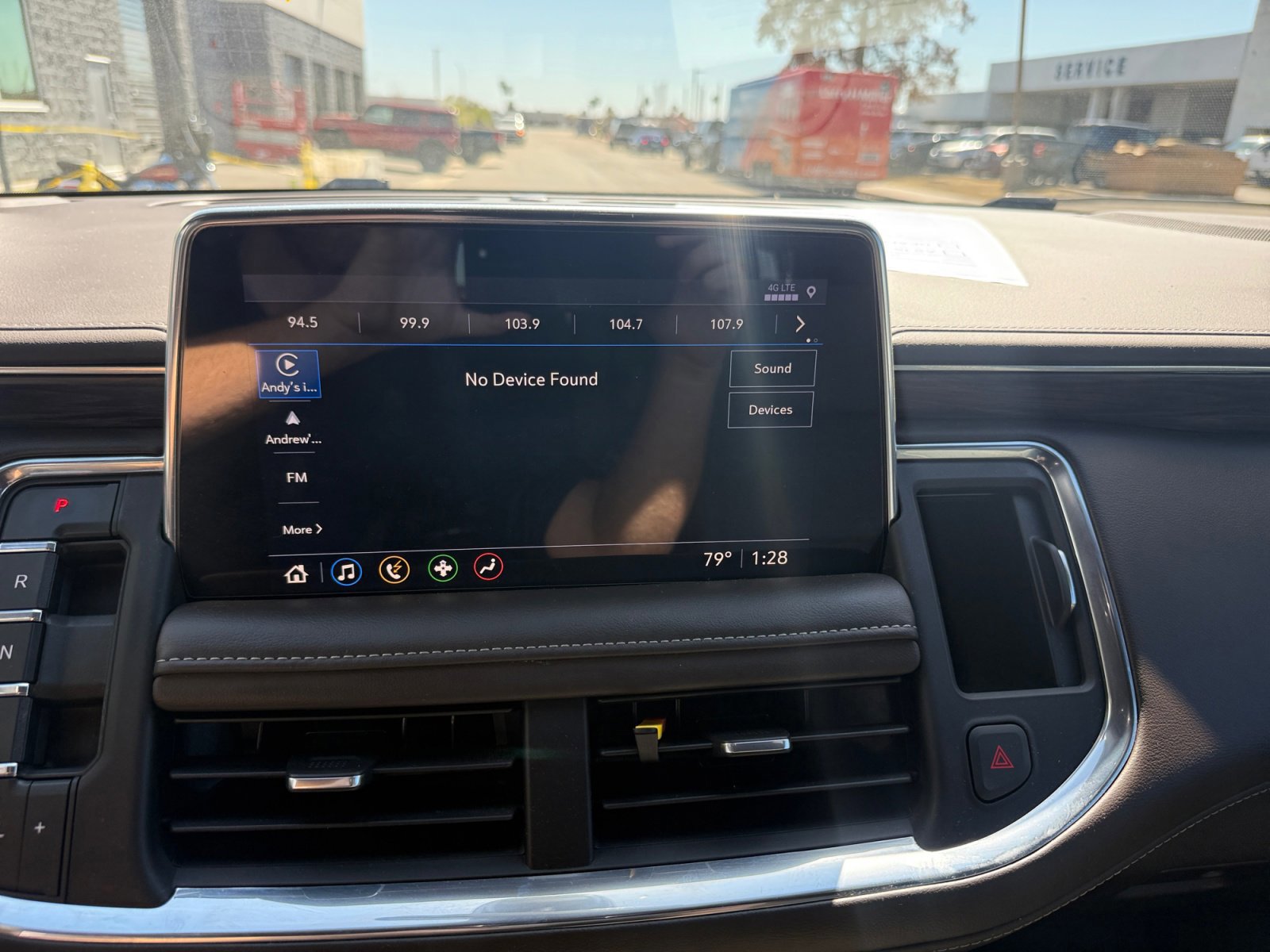 Used 2021 Chevrolet Tahoe LT w/ LT Signature Package image 22