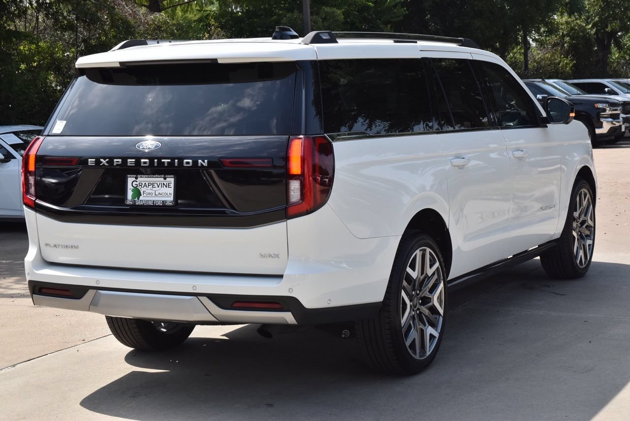 Certified 2025 Ford Expedition Max Platinum w/ Platinum Ultimate Package AWD/4WD image 8