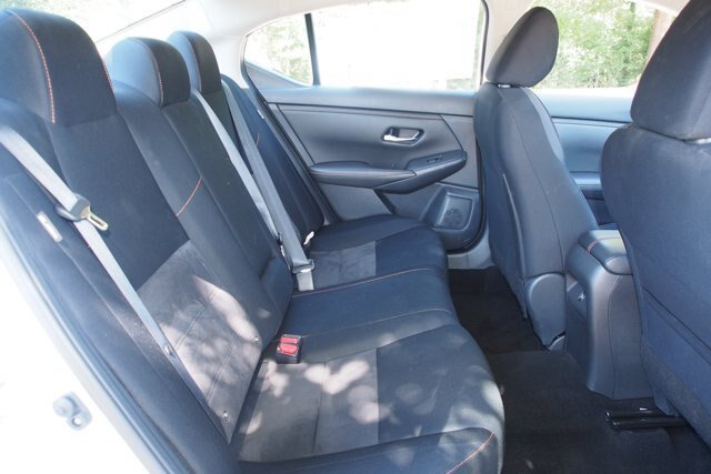 Used 2022 Nissan Sentra SR w/ Midnight Edition FWD image 13