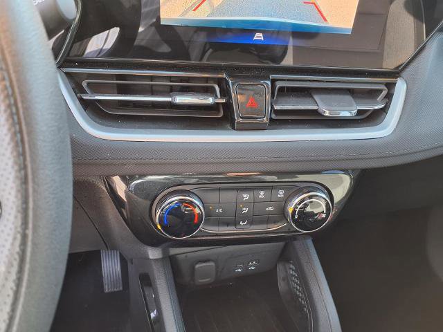 Used 2025 Chevrolet TrailBlazer LT image 11