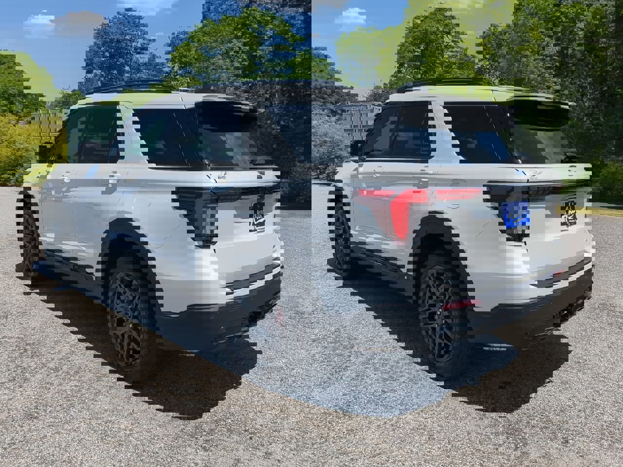 Certified 2025 Ford Explorer ST-Line w/ Premium Package image 2