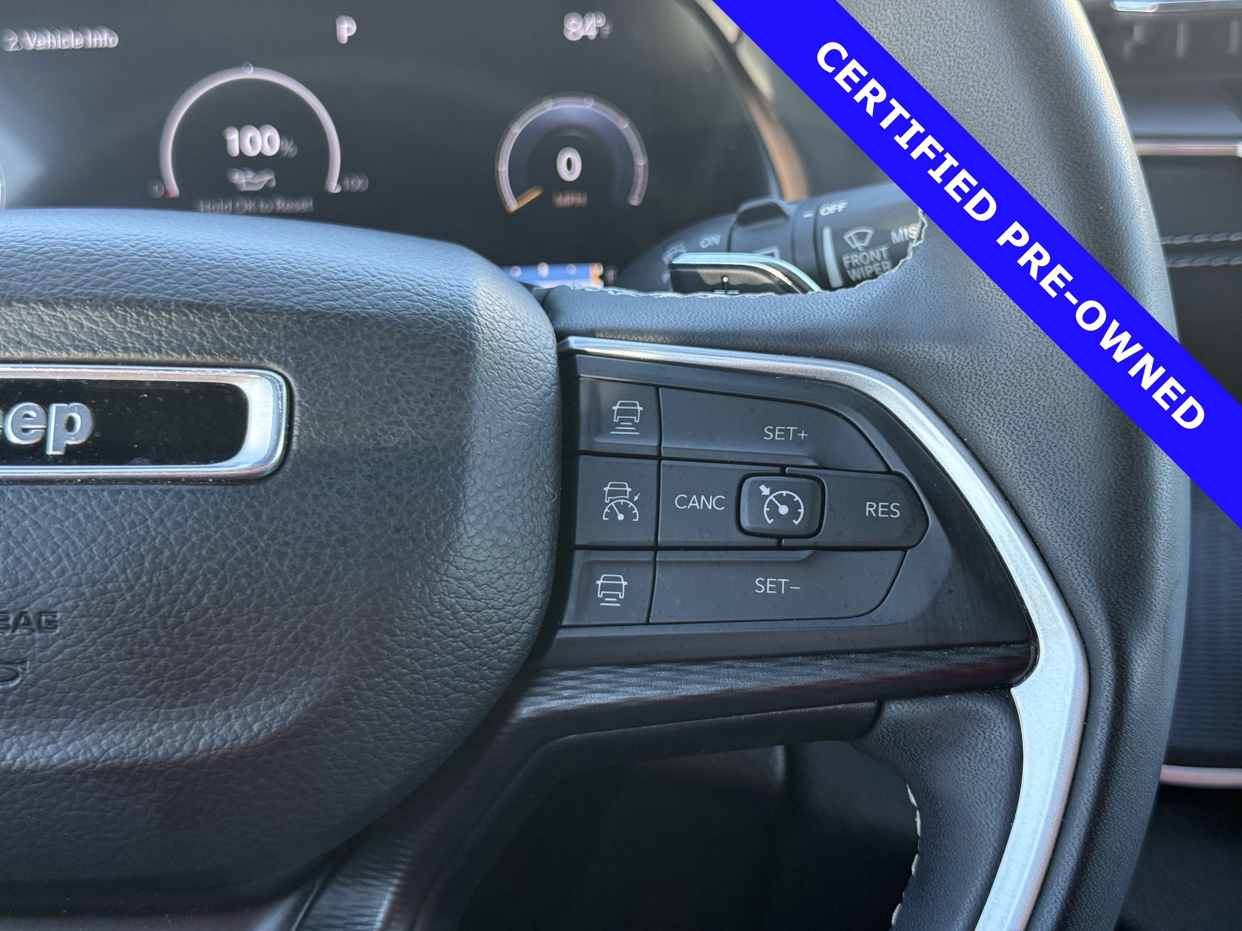 Used 2023 Jeep Grand Cherokee L Laredo image 28