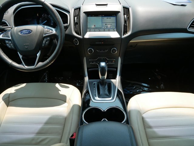 Certified 2018 Ford Edge SEL w/ Equipment Group 201A AWD/4WD image 15
