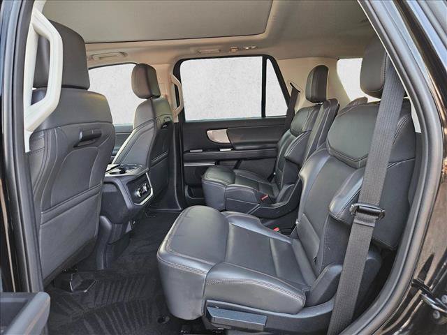 Certified 2025 Ford Expedition Active AWD/4WD image 15