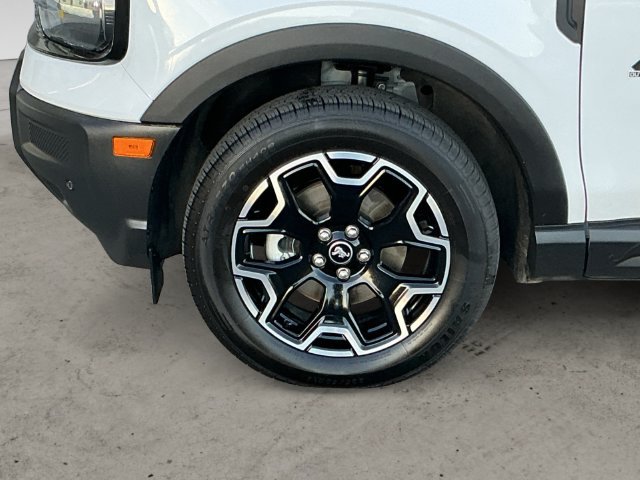 Certified 2025 Ford Bronco Sport Outer Banks w/ Outer Banks Tech Package+ AWD/4WD image 9