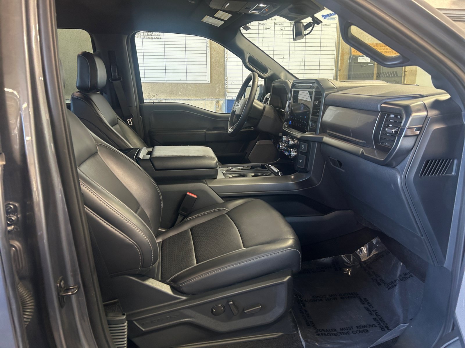 Certified 2025 Ford F150 Lariat w/ Equipment Group 501A Mid AWD/4WD image 19