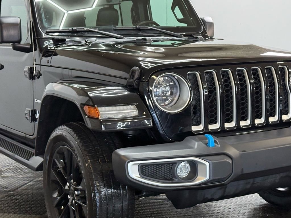 Used 2023 Jeep Wrangler Unlimited Sahara w/ Cold Weather Group video 2