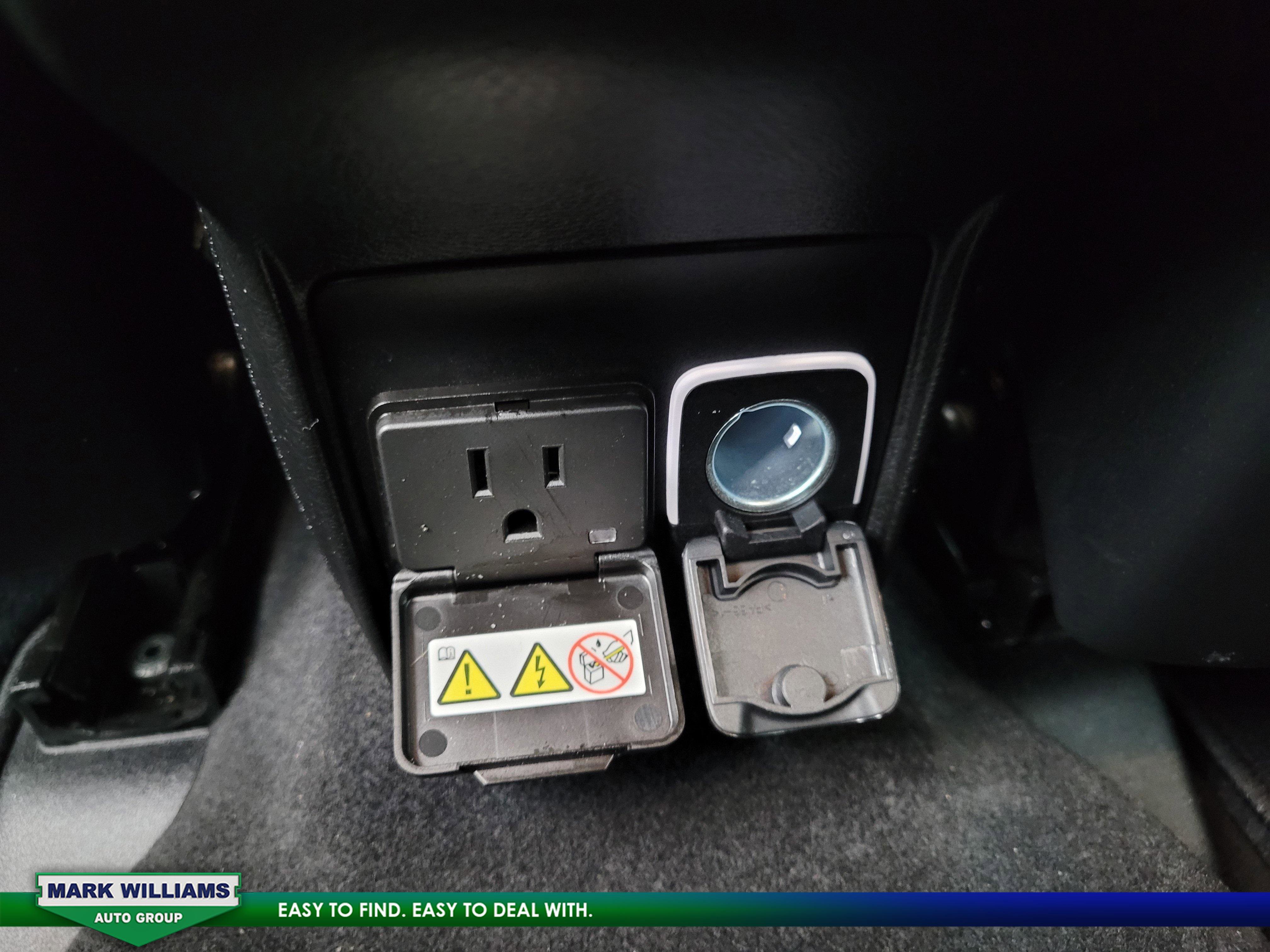 Used 2022 Jeep Compass Limited w/ Elite Group image 17