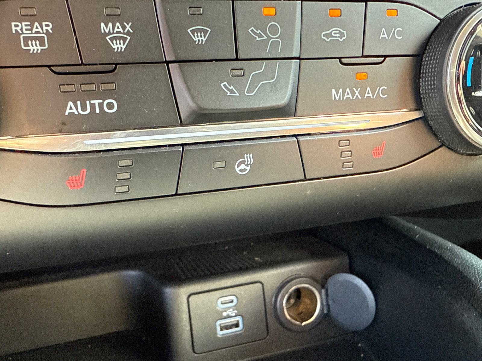 Certified 2020 Ford Escape SEL AWD/4WD image 21