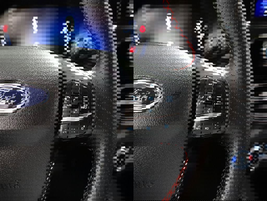 Certified 2025 Ford Escape ST-Line image 11