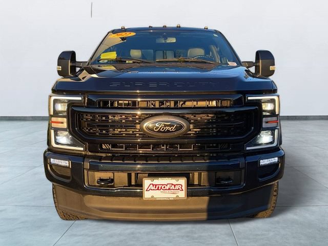 Certified 2022 Ford F350 Lariat w/ Black Appearance Package AWD/4WD image 2