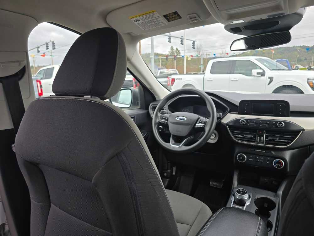 Certified 2022 Ford Escape S image 10