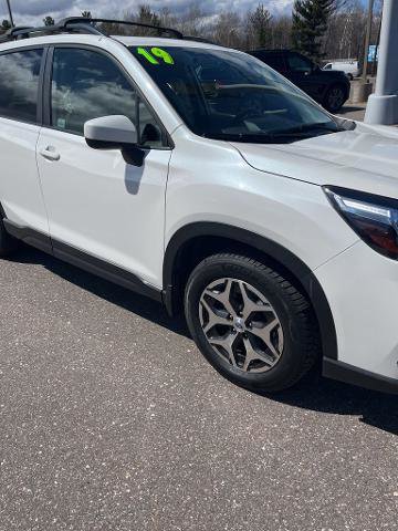 Used 2019 Subaru Forester Premium AWD/4WD image 18