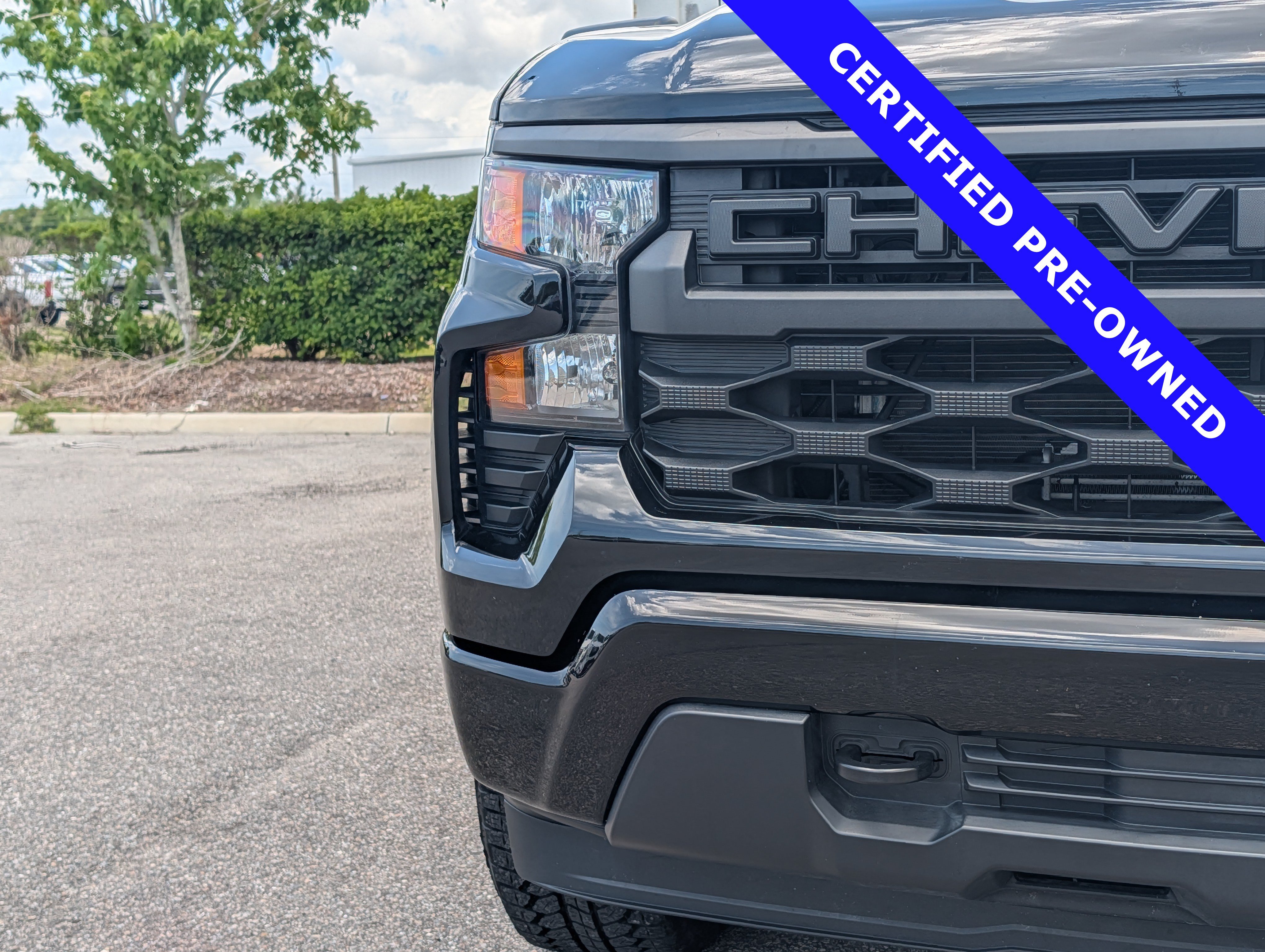Used 2024 Chevrolet Silverado 1500 Custom w/ Turbomax Blackout Package AWD/4WD image 9