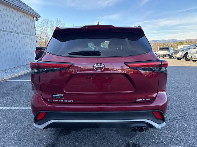 Used 2021 Toyota Highlander XSE image 4