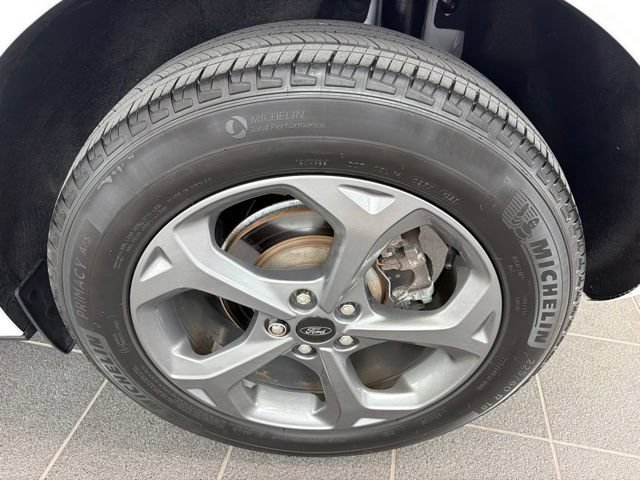 Certified 2023 Ford Escape ST-Line w/ Tech Pack #1 AWD/4WD image 5