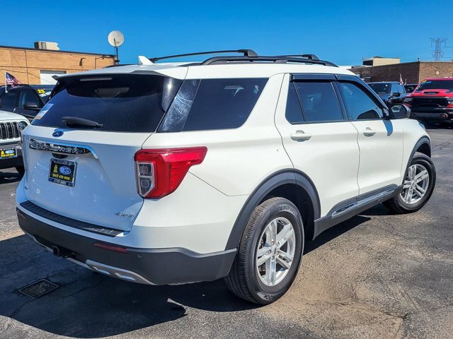 Certified 2023 Ford Explorer XLT w/ Equipment Group 202A AWD/4WD image 10
