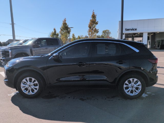 Certified 2024 Ford Escape Active w/ Tech Pack #2 AWD/4WD image 2