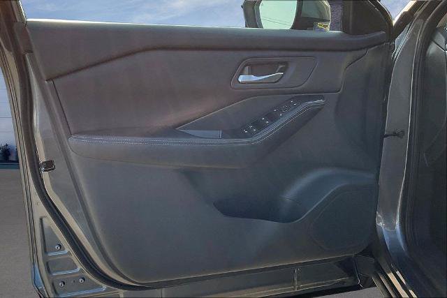 Used 2025 Nissan Rogue SV FWD image 20