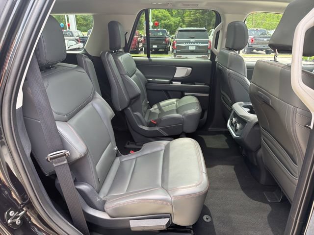Certified 2025 Ford Expedition Active AWD/4WD image 21