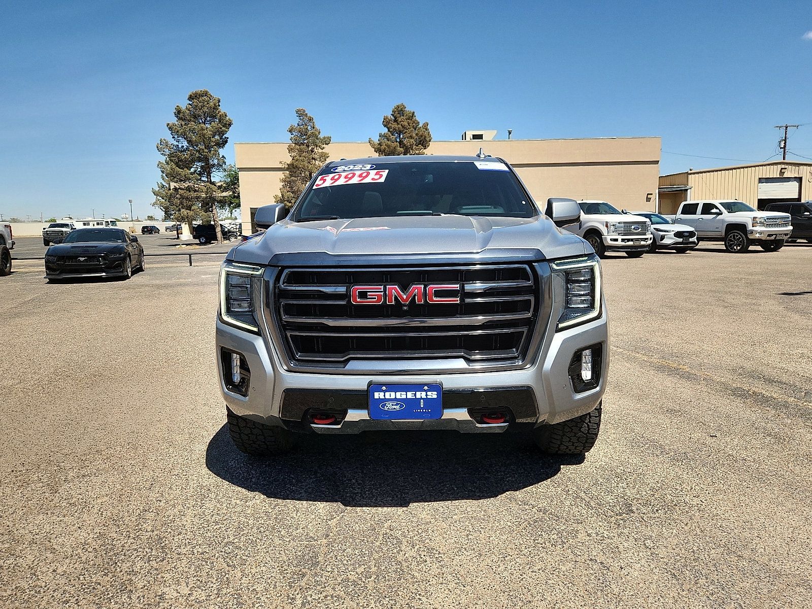 Used 2023 GMC Yukon AT4 w/ AT4 Premium Plus Package image 8