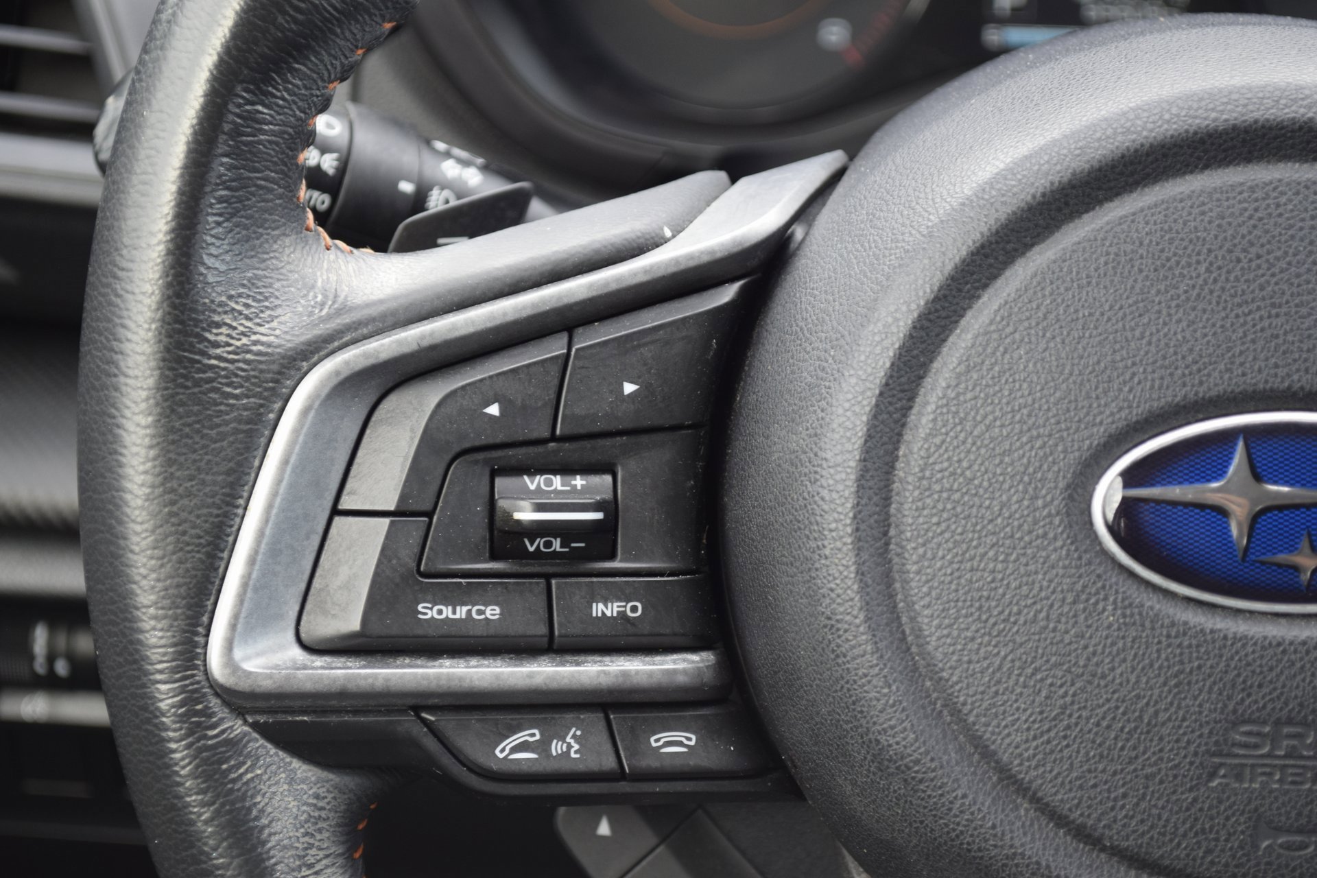 Used 2018 Subaru Crosstrek 2.0i Premium w/ Eyesight System image 12