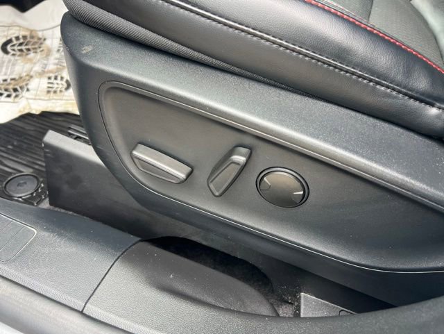 Certified 2024 Ford Escape ST-Line w/ Tech Pack #1 AWD/4WD image 19