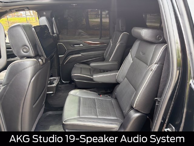 Used 2024 Cadillac Escalade ESV Premium Luxury w/ Performance Package AWD/4WD image 32