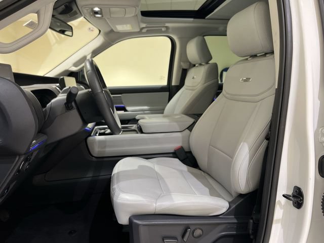 Certified 2025 Ford Expedition Max Platinum w/ Driver's Package AWD/4WD image 19