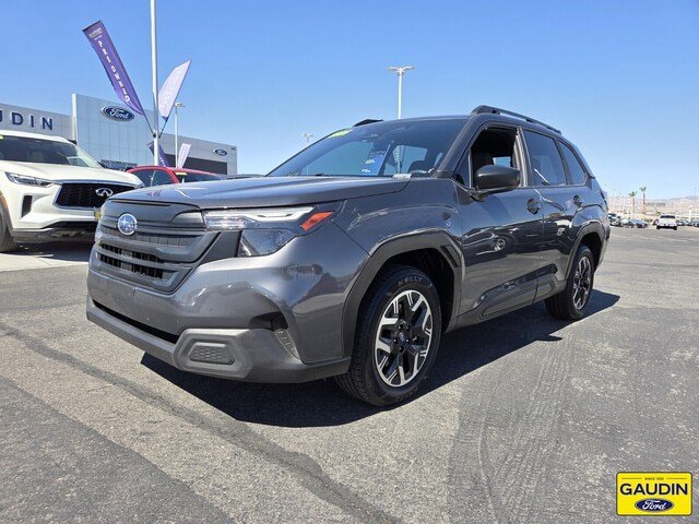 Used 2025 Subaru Forester AWD/4WD image 3