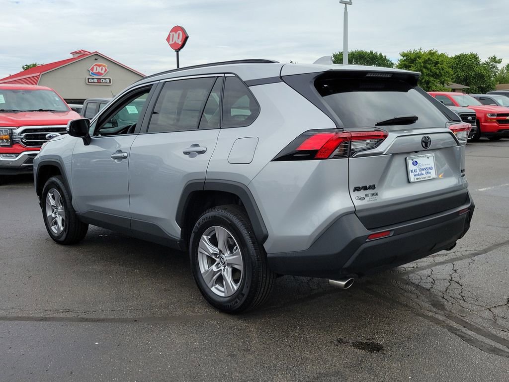 Used 2025 Toyota RAV4 XLE w/ Convenience Package AWD/4WD image 6