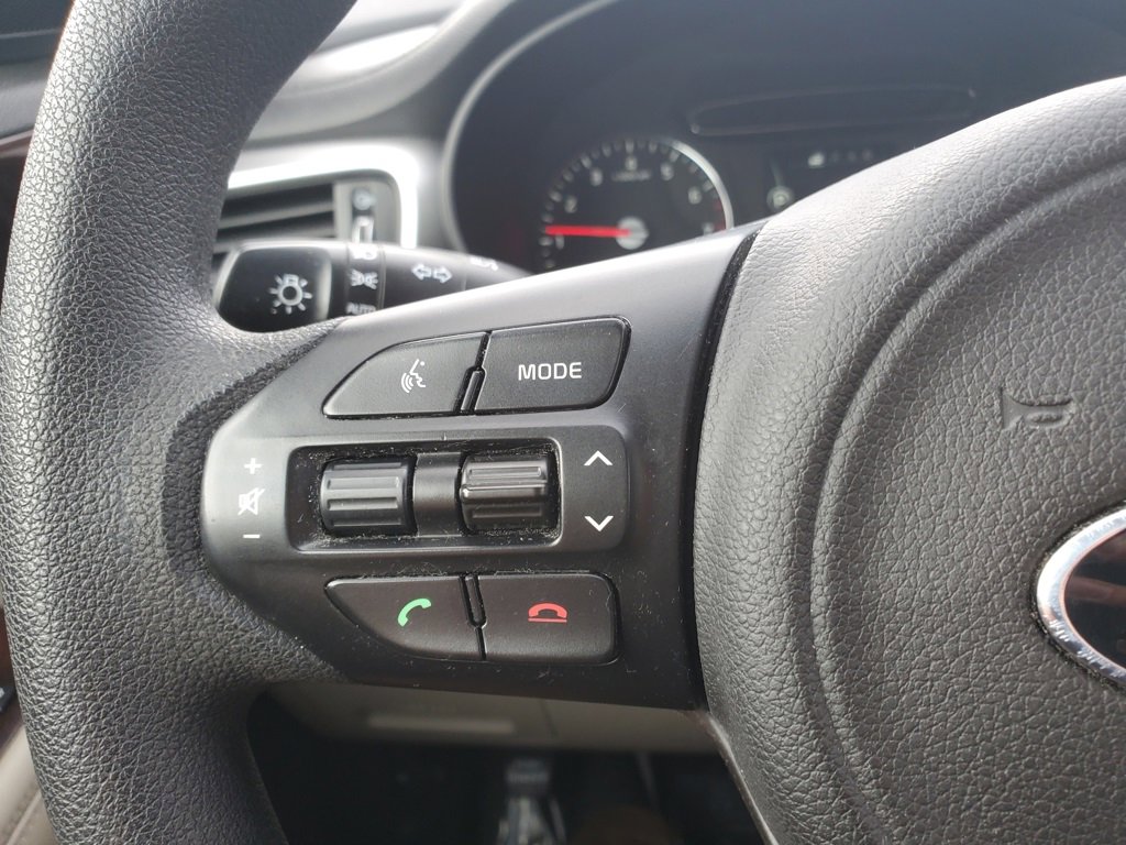 Used 2017 Kia Sorento LX image 15