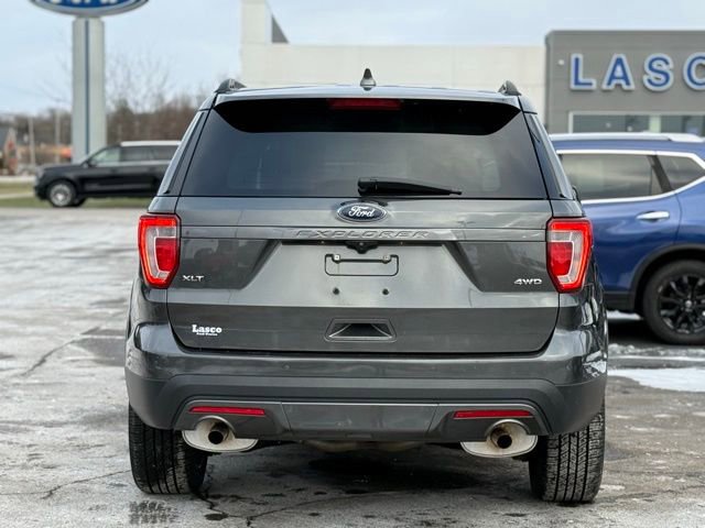 Certified 2017 Ford Explorer XLT w/ Equipment Group 202A image 38