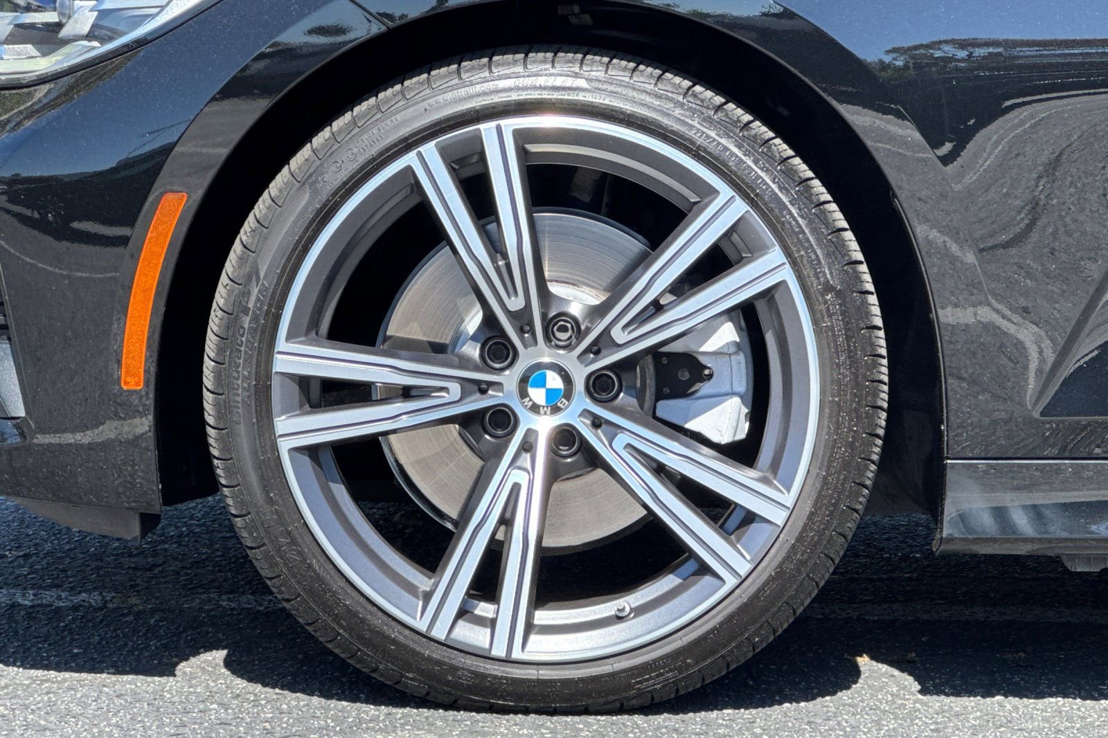 Used 2021 BMW 330i Sedan w/ Convenience Package RWD image 27