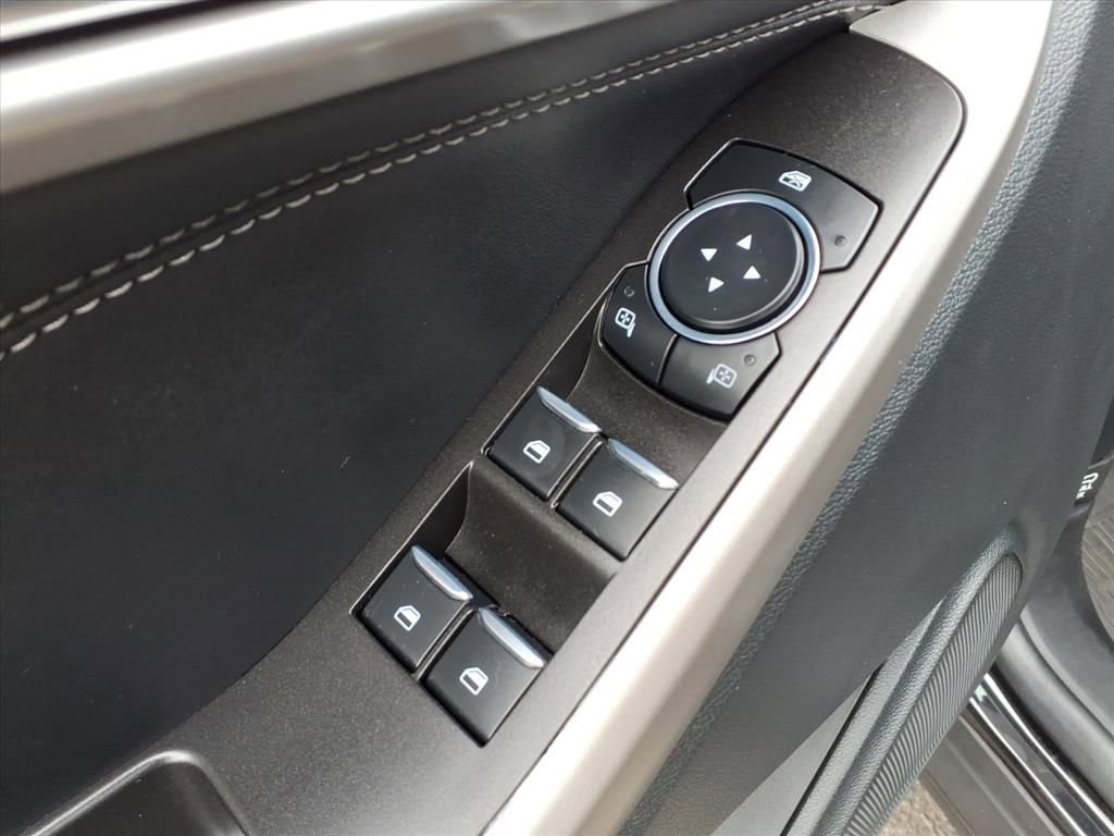 Certified 2023 Ford Explorer XLT image 11