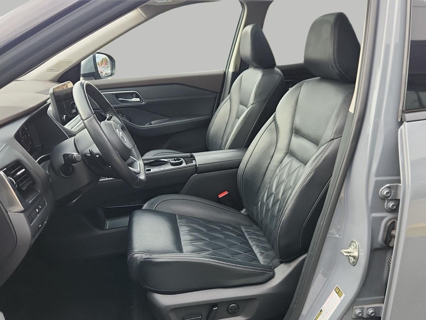Used 2021 Nissan Rogue Platinum AWD/4WD image 15