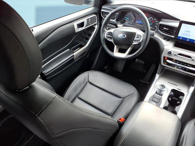 Certified 2023 Ford Explorer XLT w/ Equipment Group 202A image 16