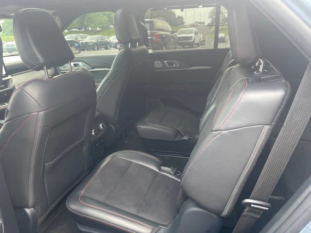 Certified 2025 Ford Explorer ST AWD/4WD image 11